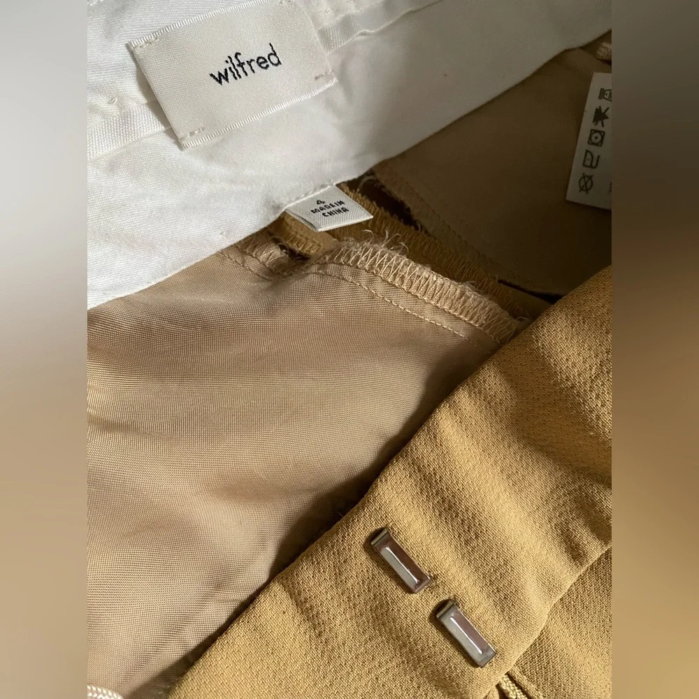 Wilfred Aritzia Wide-Leg Pleated Trousers in Camel - Picture 3 of 6